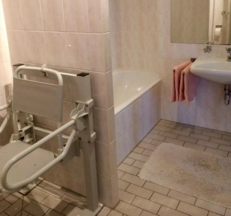 Eikenburg B&B Eindhoven 0*,